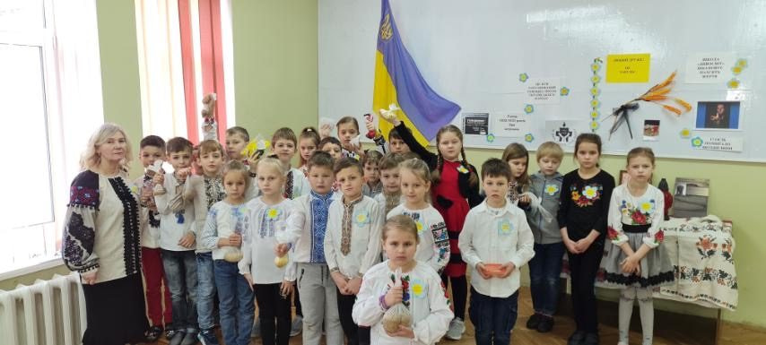 День Прапора України в школі Дивосвіт